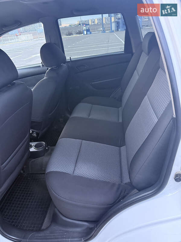 Хэтчбек Chevrolet Aveo 2008 в Одессе фото 19 Хэтчбек Chevrolet Aveo 2008 в Одессе