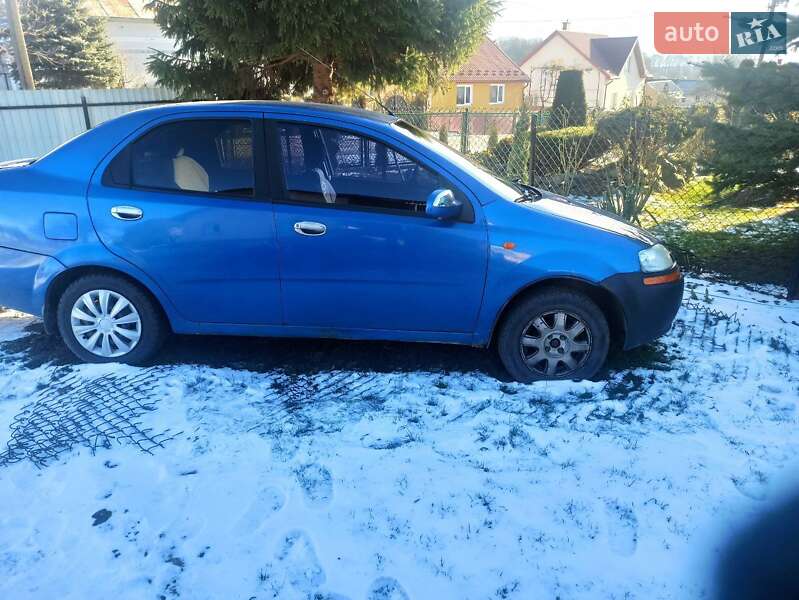 Седан Chevrolet Aveo 2005 в Рудки
