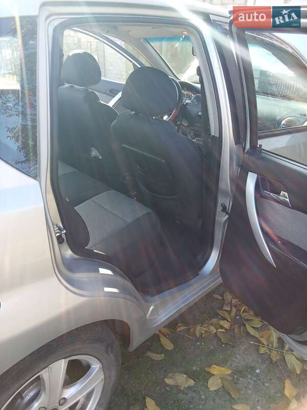 Хэтчбек Chevrolet Aveo 2009 в Запорожье фото 3 Хэтчбек Chevrolet Aveo 2009 в Запорожье
