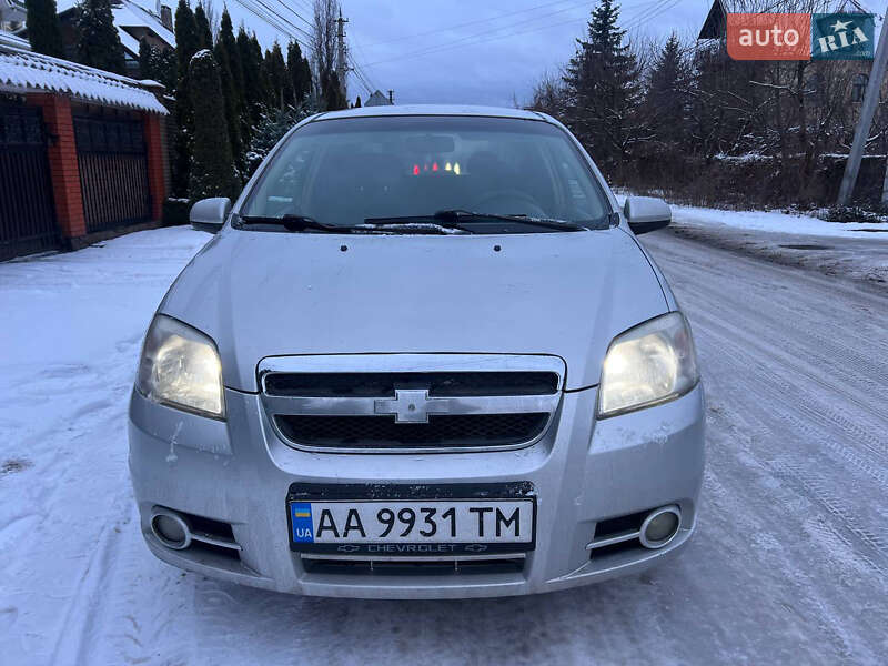 Седан Chevrolet Aveo 2008 в Києві