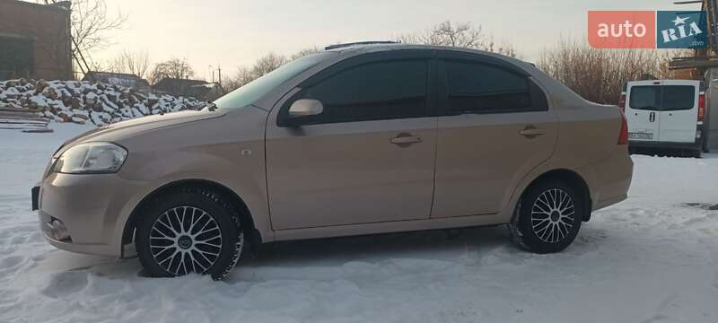 Седан Chevrolet Aveo 2008 в Шепетовке