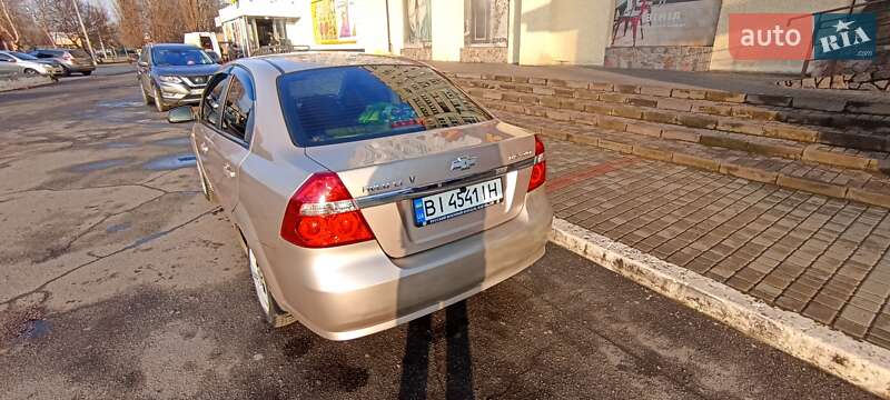 Седан Chevrolet Aveo 2008 в Кременчуці