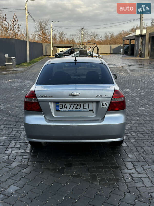 Седан Chevrolet Aveo 2006 в Миколаєві