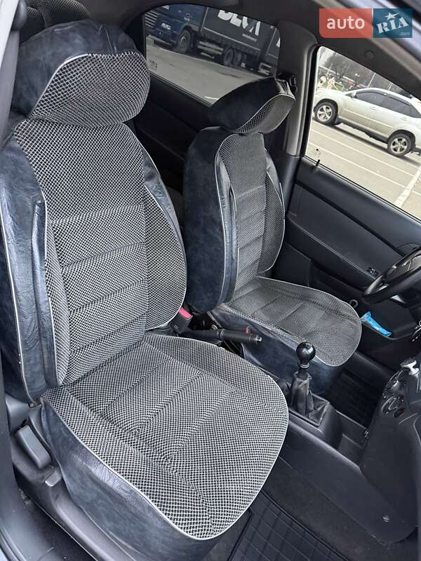 Седан Chevrolet Aveo 2007 в Киеве фото 24 Седан Chevrolet Aveo 2007 в Киеве