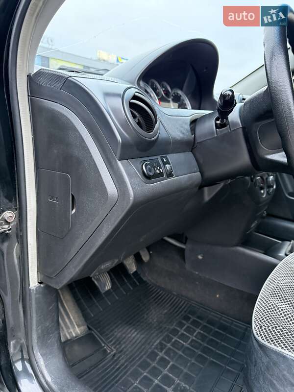 Седан Chevrolet Aveo 2007 в Киеве фото 30 Седан Chevrolet Aveo 2007 в Киеве