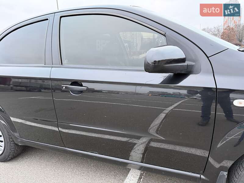 Седан Chevrolet Aveo 2007 в Киеве фото 58 Седан Chevrolet Aveo 2007 в Киеве