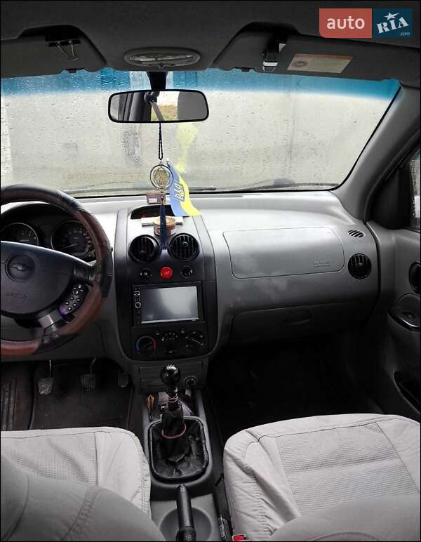 Седан Chevrolet Aveo 2005 в Тернополі