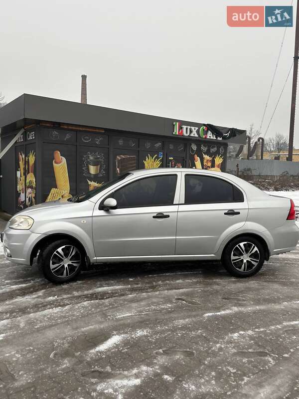 Седан Chevrolet Aveo 2008 в Иршаве