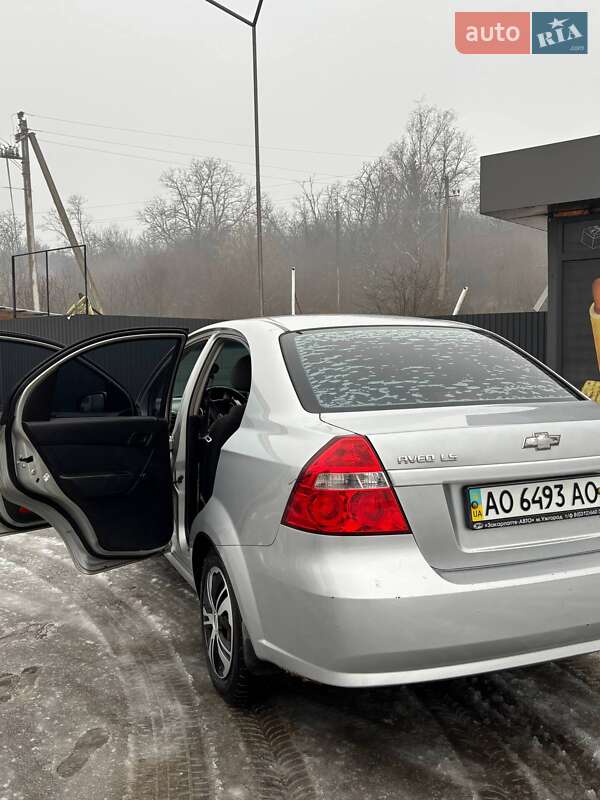 Седан Chevrolet Aveo 2008 в Иршаве