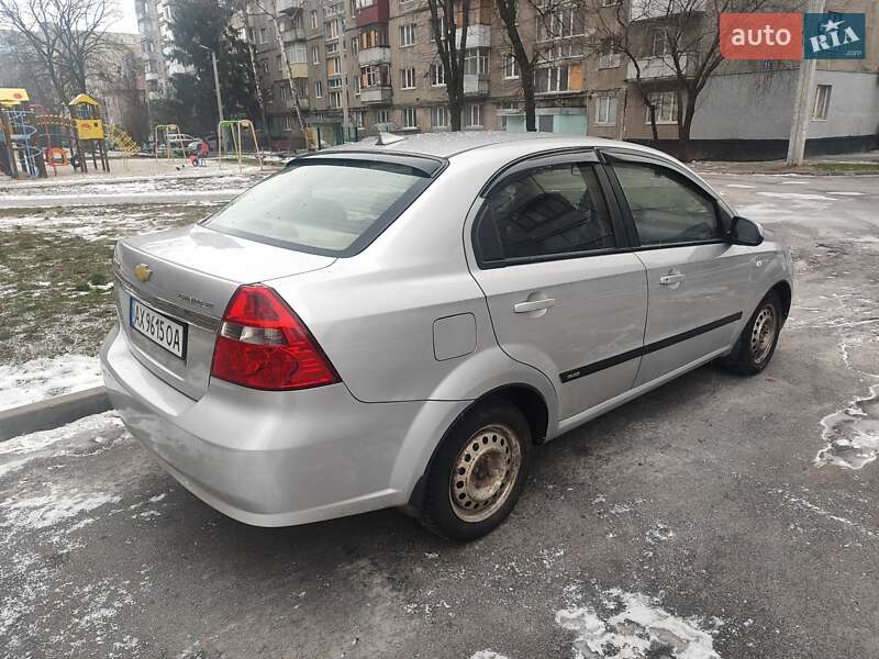Седан Chevrolet Aveo 2008 в Харькове