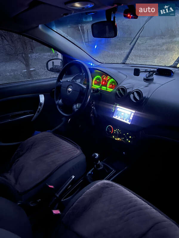 Хэтчбек Chevrolet Aveo 2008 в Новомосковске фото 14 Хэтчбек Chevrolet Aveo 2008 в Новомосковске