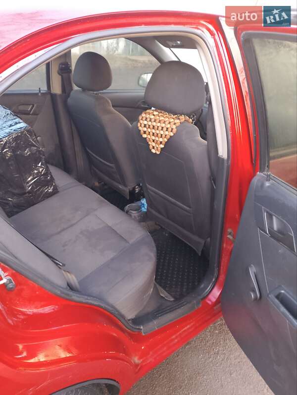 Седан Chevrolet Aveo 2008 в Радивилове