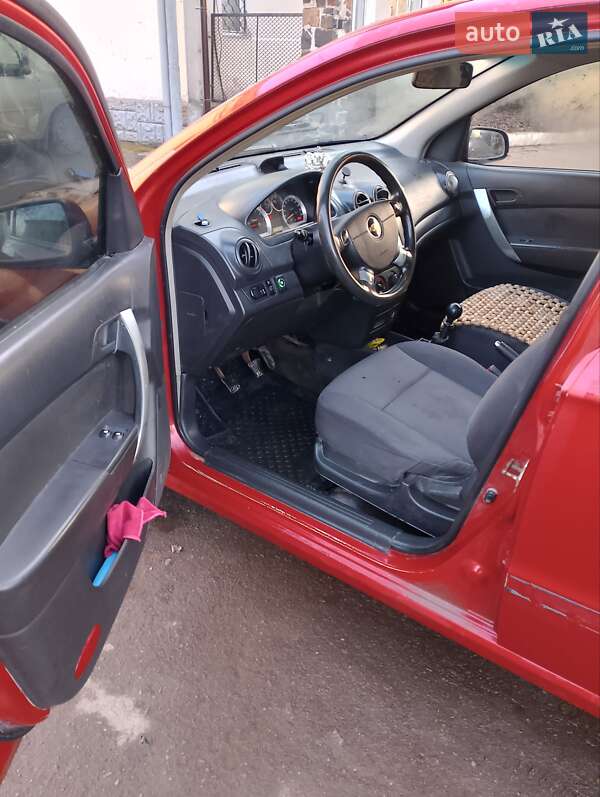 Седан Chevrolet Aveo 2008 в Радивилове