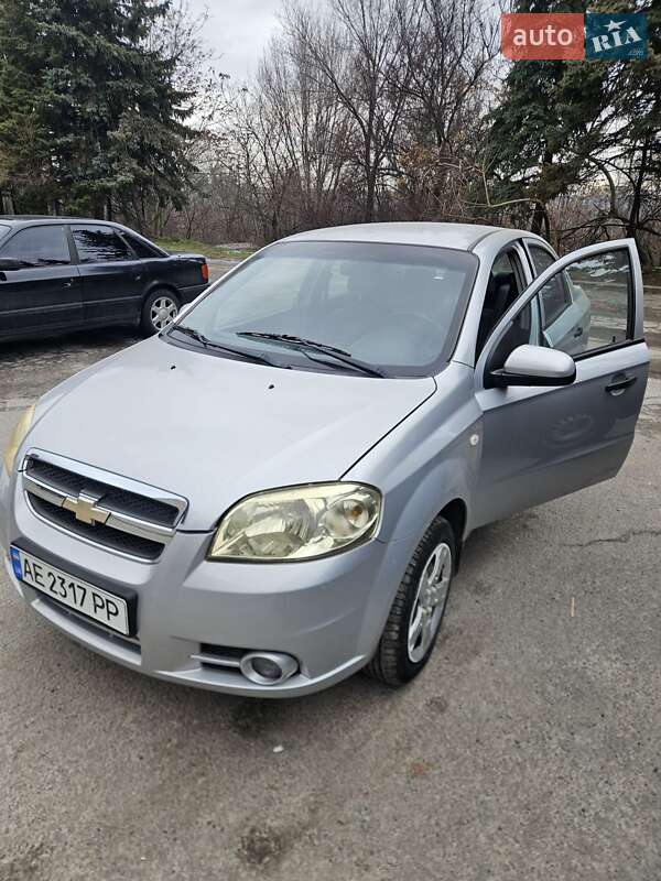 Седан Chevrolet Aveo 2008 в Днепре