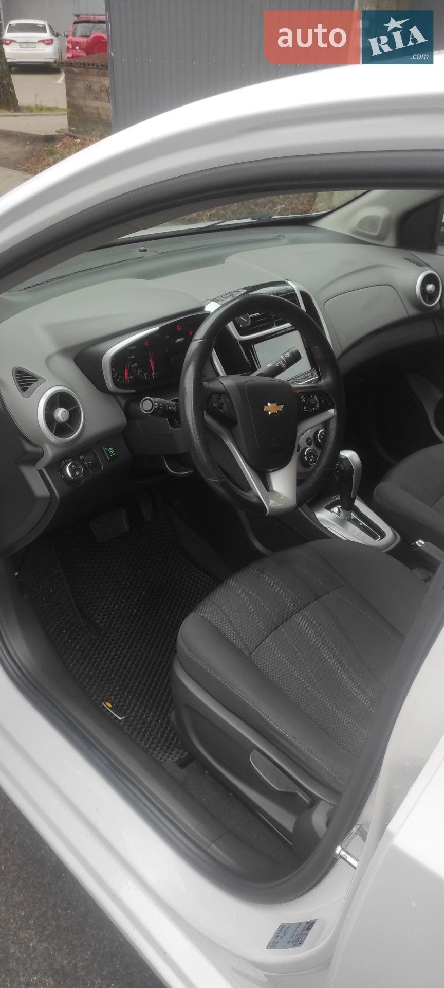 2017 Chevrolet Aveo - мініатюра 8