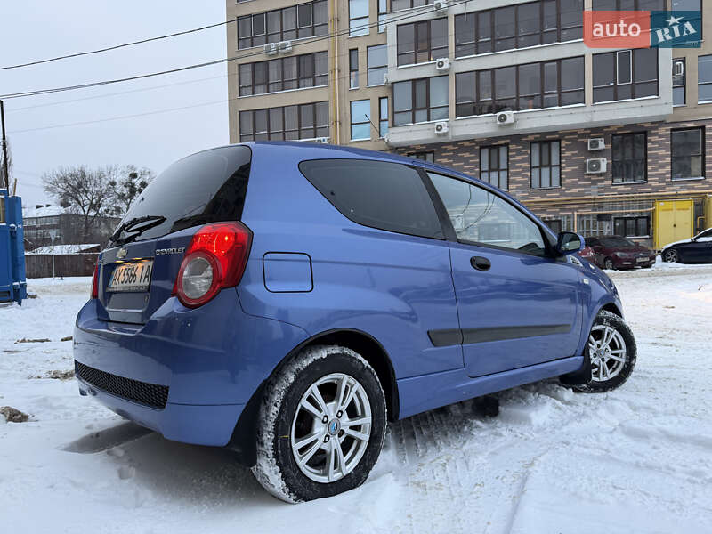 Хэтчбек Chevrolet Aveo 2008 в Харькове