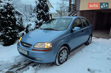 Седан Chevrolet Aveo 2005 в Хусте