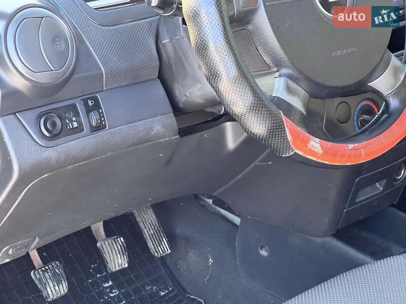 Седан Chevrolet Aveo 2007 в Мене