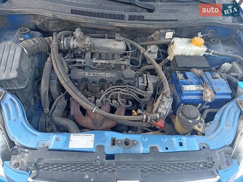 Седан Chevrolet Aveo 2008 в Днепре