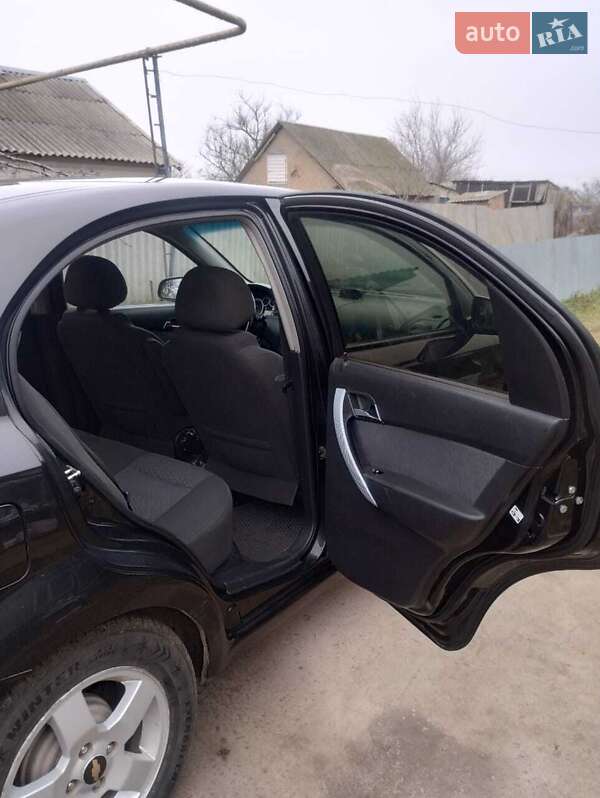 Седан Chevrolet Aveo 2007 в Херсоне