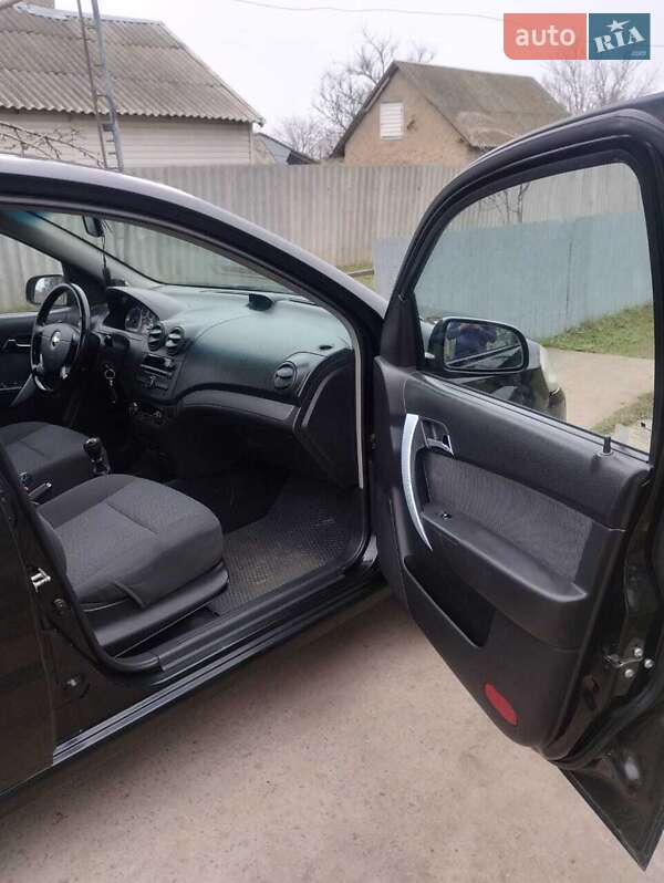 Седан Chevrolet Aveo 2007 в Херсоне