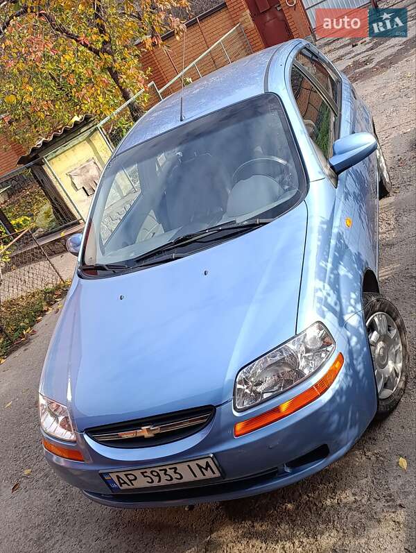 Хэтчбек Chevrolet Aveo 2005 в Запорожье