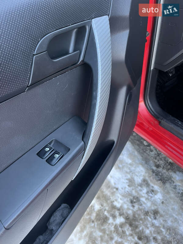 Седан Chevrolet Aveo 2006 в Львове