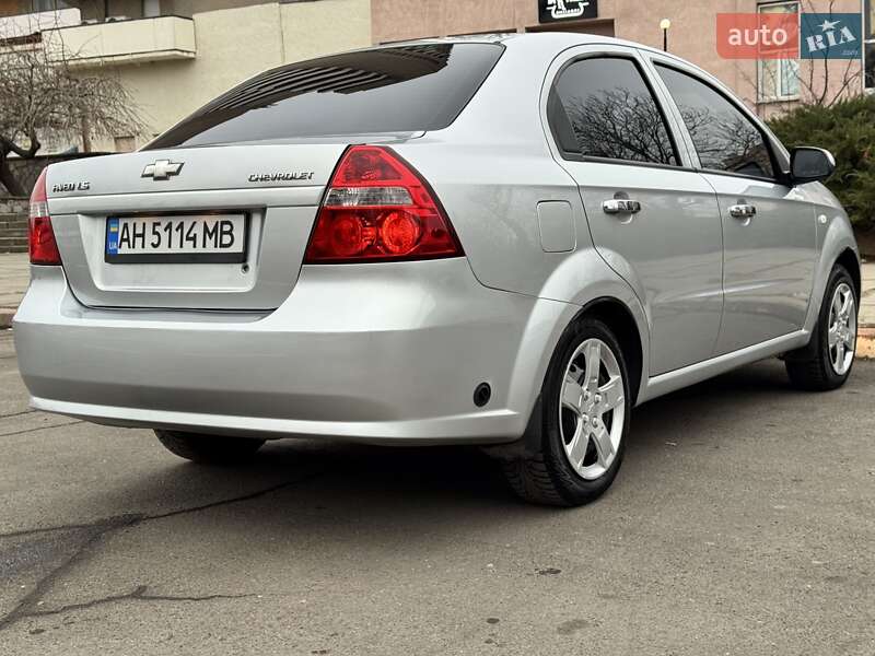 Седан Chevrolet Aveo 2008 в Николаеве