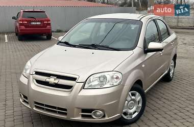 Седан Chevrolet Aveo 2008 в Кременчуге