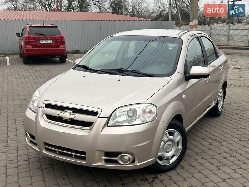 Седан Chevrolet Aveo 2008 в Кременчуге