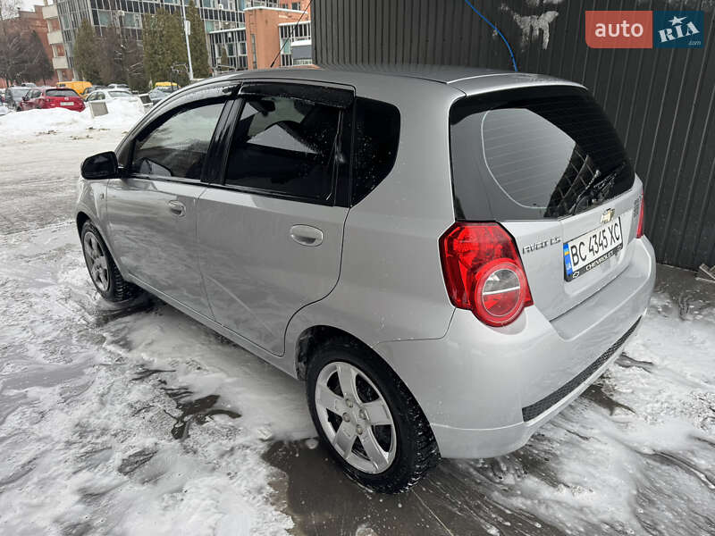 Хэтчбек Chevrolet Aveo 2010 в Львове фото 3 Хэтчбек Chevrolet Aveo 2010 в Львове
