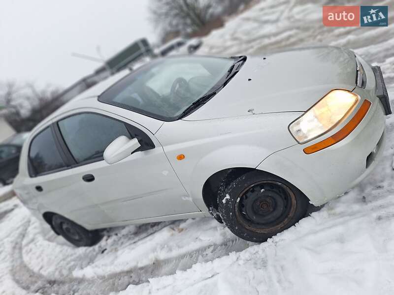 Седан Chevrolet Aveo 2004 в Черновцах фото 5 Седан Chevrolet Aveo 2004 в Черновцах
