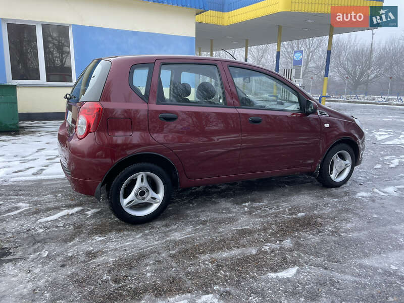 Хэтчбек Chevrolet Aveo 2012 в Желтых Водах фото 5 Хэтчбек Chevrolet Aveo 2012 в Желтых Водах