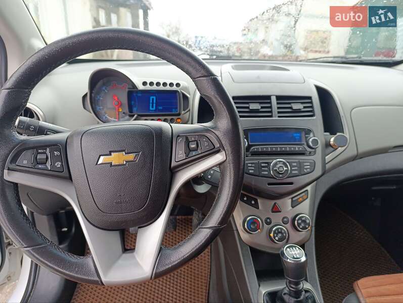 Хэтчбек Chevrolet Aveo 2013 в Мироновке фото 10 Хэтчбек Chevrolet Aveo 2013 в Мироновке
