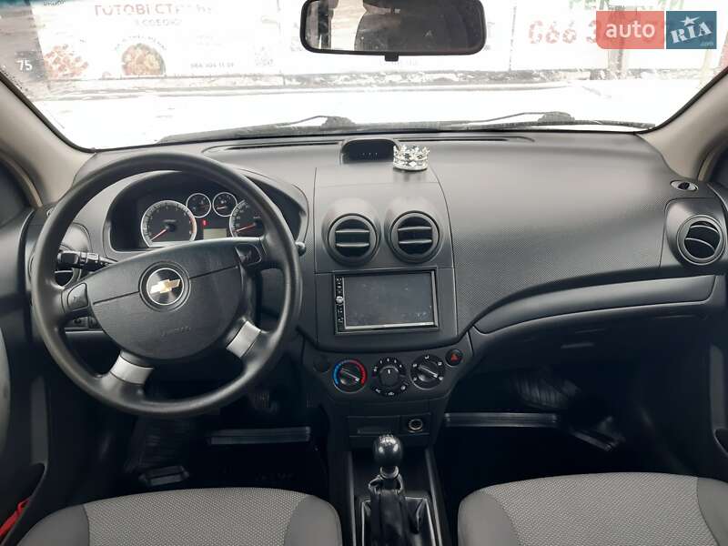 Седан Chevrolet Aveo 2011 в Лубнах