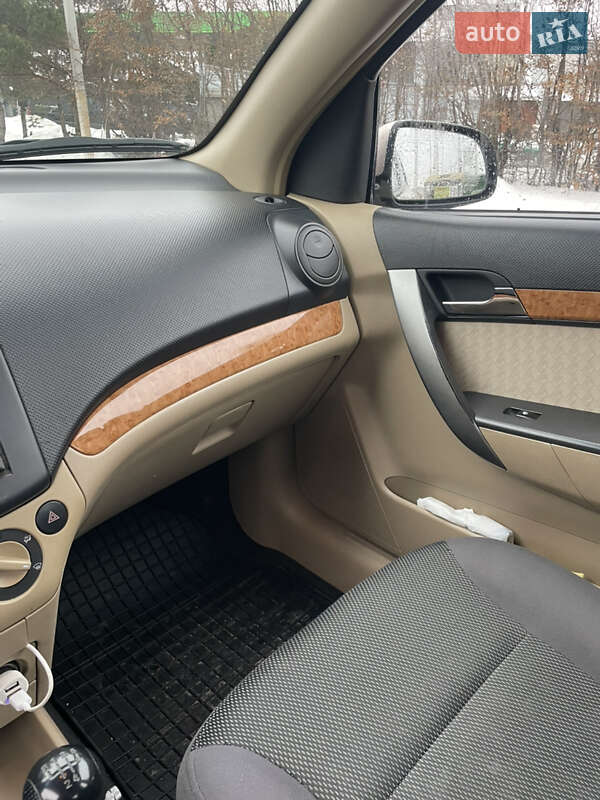 Седан Chevrolet Aveo 2007 в Львове