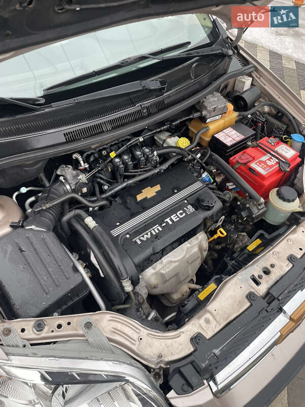 Седан Chevrolet Aveo 2007 в Львове