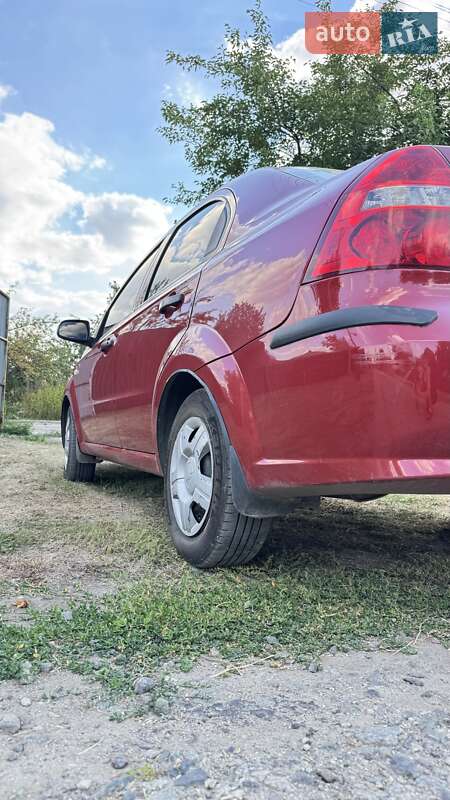 Седан Chevrolet Aveo 2010 в Лозовой