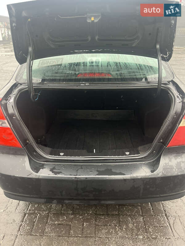 Седан Chevrolet Aveo 2007 в Дніпрі