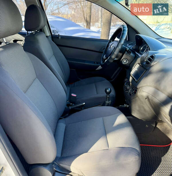 Седан Chevrolet Aveo 2007 в Харькове