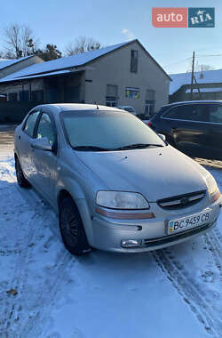 Седан Chevrolet Aveo 2004 в Буске
