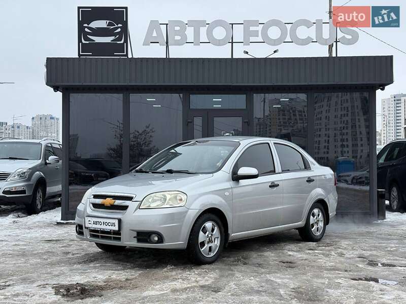 Седан Chevrolet Aveo 2006 в Киеве