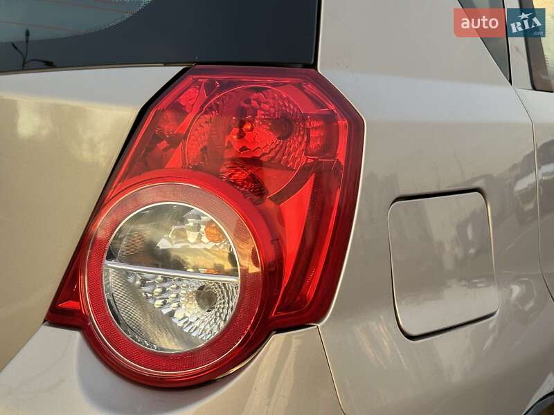 Хэтчбек Chevrolet Aveo 2012 в Одессе фото 17 Хэтчбек Chevrolet Aveo 2012 в Одессе