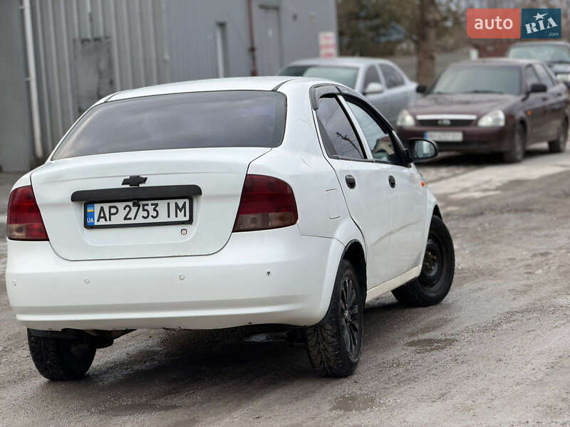 Седан Chevrolet Aveo 2005 в Днепре фото 4 Седан Chevrolet Aveo 2005 в Днепре