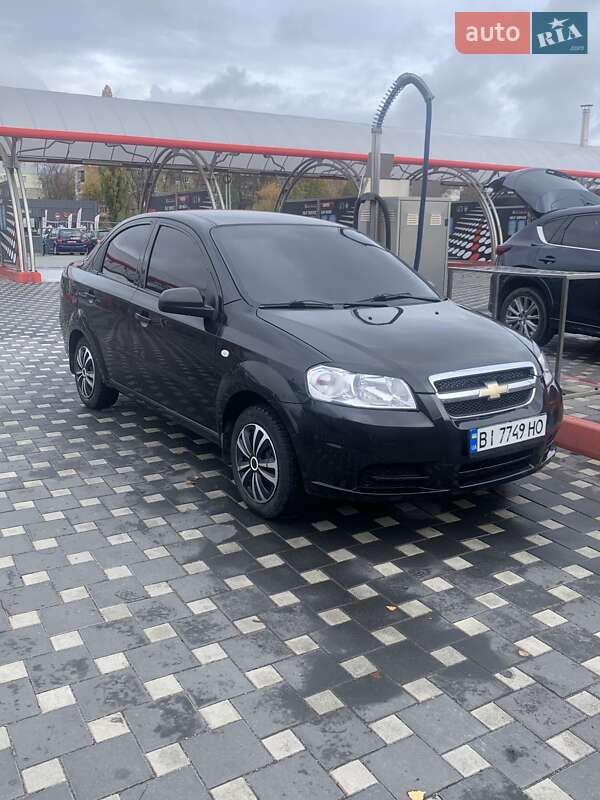 Седан Chevrolet Aveo 2008 в Полтаве