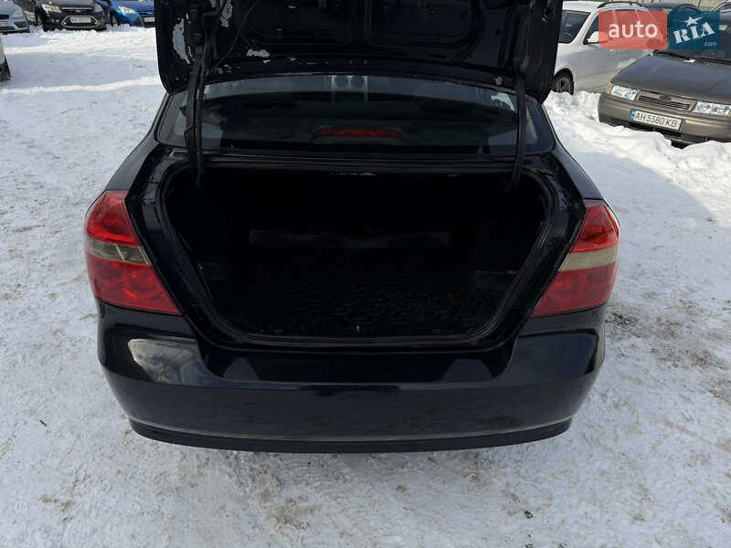 Седан Chevrolet Aveo 2011 в Чернігові