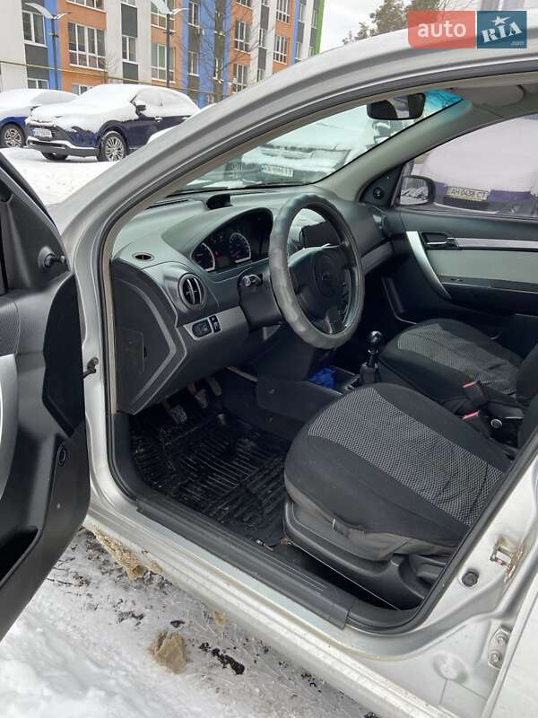 Седан Chevrolet Aveo 2007 в Киеве