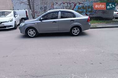 Седан Chevrolet Aveo 2006 в Киеве