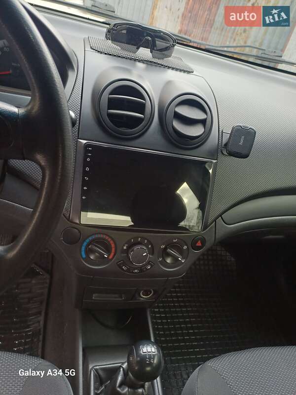 Седан Chevrolet Aveo 2011 в Шостке