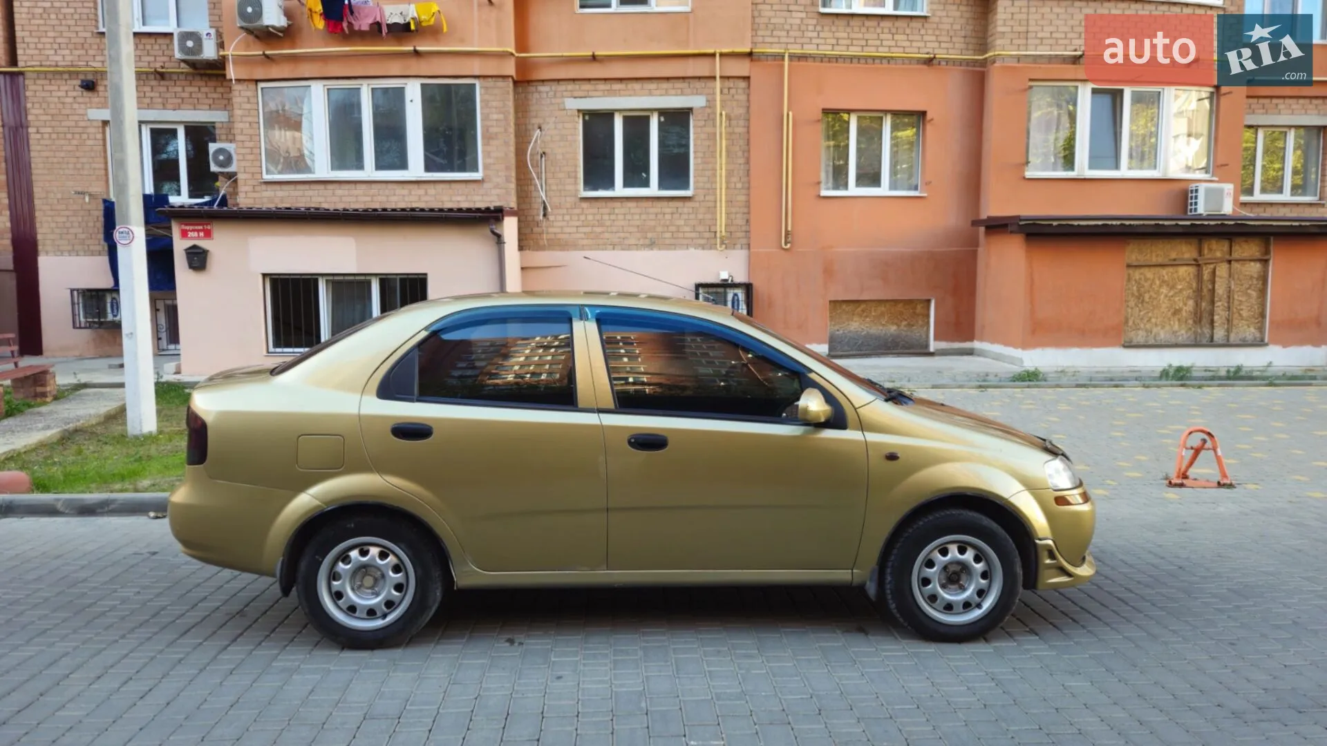 Chevrolet Chevrolet Aveo 2004 VIN Y6DSF69YE4B189647 фото оголошення 8 з 16